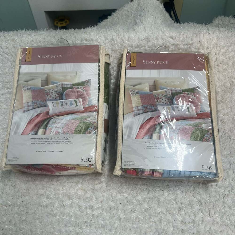 Set of 2 Donna Sharp Sunny Patch Standard Quilt Pillow Shams 20x26